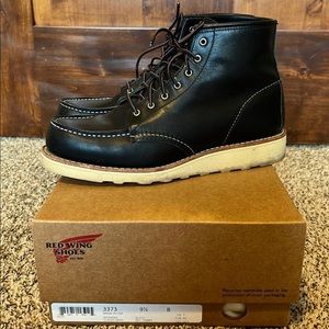 Women’s Red Wing Classic Moc Boots size 9.5